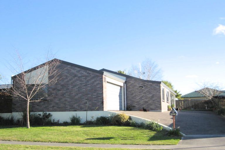 Photo of property in 18 Bramley Drive, Rototuna, Hamilton, 3210