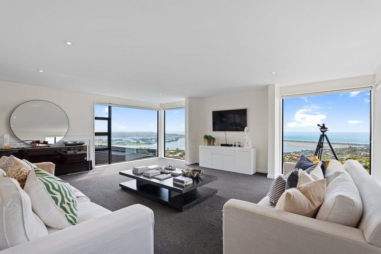 Photo of property in 175a Major Hornbrook Road, Mount Pleasant, Christchurch, 8081