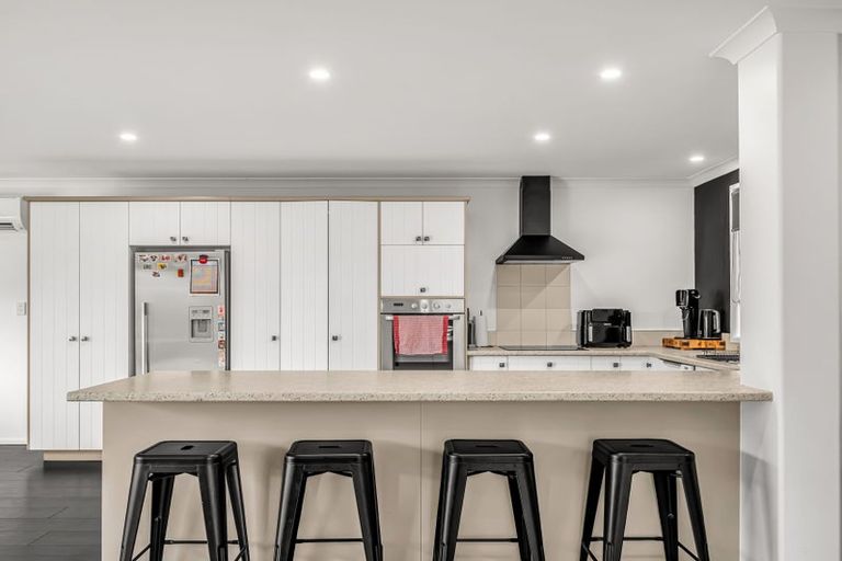 Photo of property in 73 Rexford Heights, Pyes Pa, Tauranga, 3112