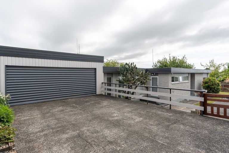 Photo of property in 2 Dorothy Place, Hillcrest, Hamilton, 3216