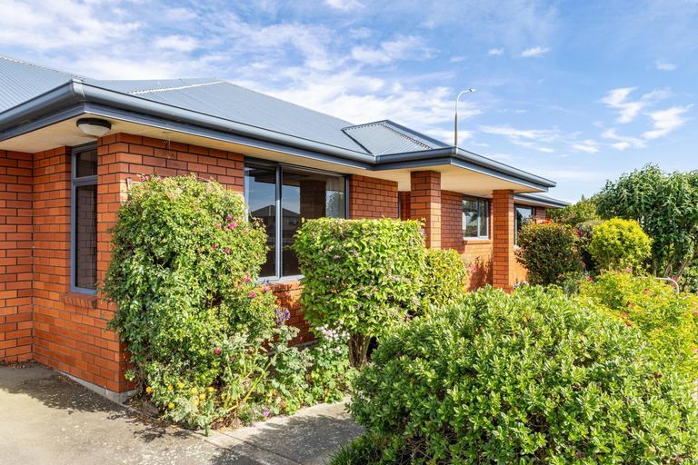 Photo of property in 180 North Street, West End, Timaru, 7910