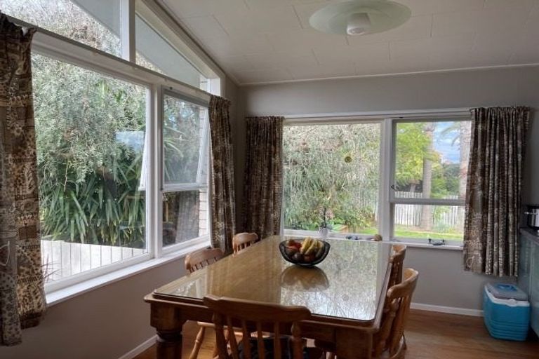 Photo of property in 4 Clivedene Street, Matua, Tauranga, 3110