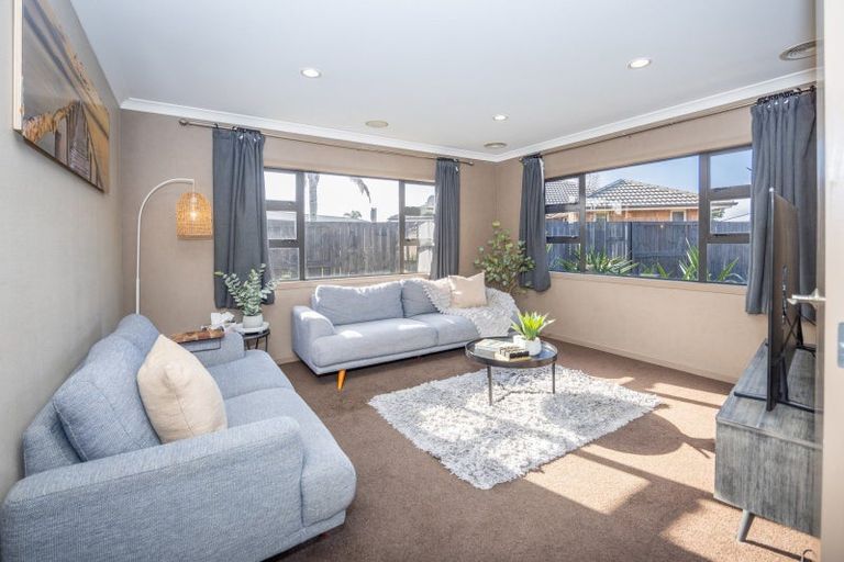 Photo of property in 4 Tarrango Way, Rototuna, Hamilton, 3210