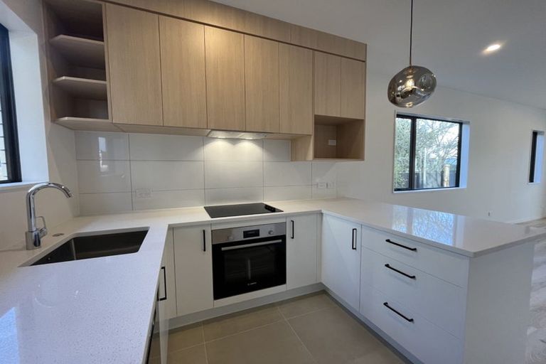 Photo of property in 69 Paetai Lane, Te Atatu Peninsula, Auckland, 0610