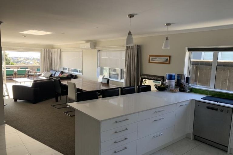 Photo of property in 7a Madeira Close, Whitby, Porirua, 5024