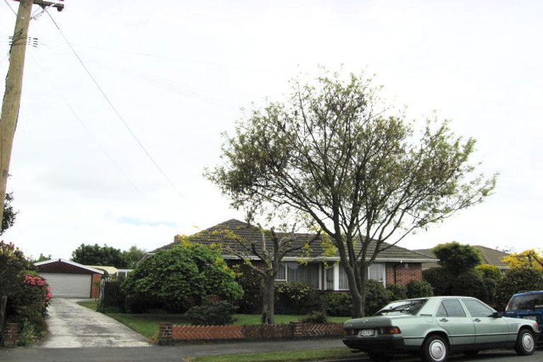 Photo of property in 8 Sevenoaks Drive, Bryndwr, Christchurch, 8053