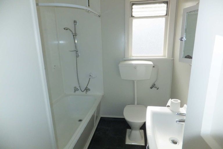 Photo of property in 28 Tika Street, Riccarton, Christchurch, 8041