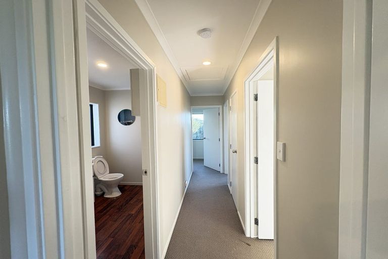 Photo of property in 86b Royal View Road, Te Atatu South, Auckland, 0610