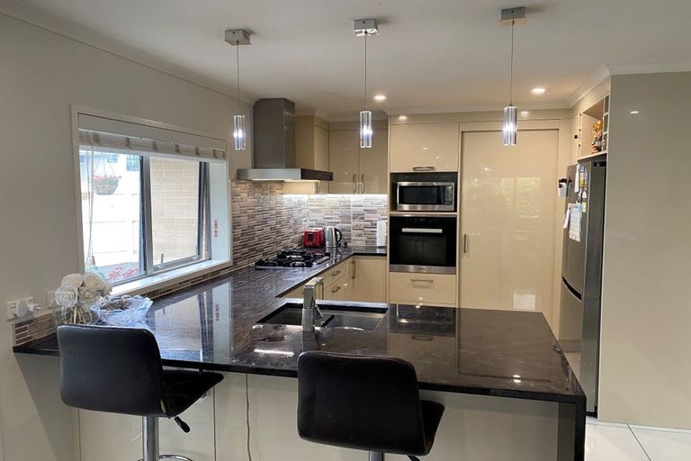 Photo of property in 122a Waterloo Road, Hutt Central, Lower Hutt, 5010