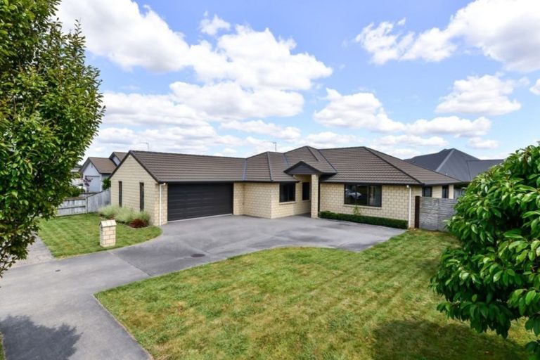 Photo of property in 158 Saint James Drive, Huntington, Hamilton, 3210