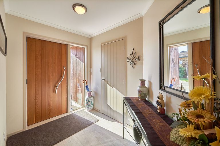 Photo of property in 25 Masefield Terrace, Kelvin Grove, Palmerston North, 4414