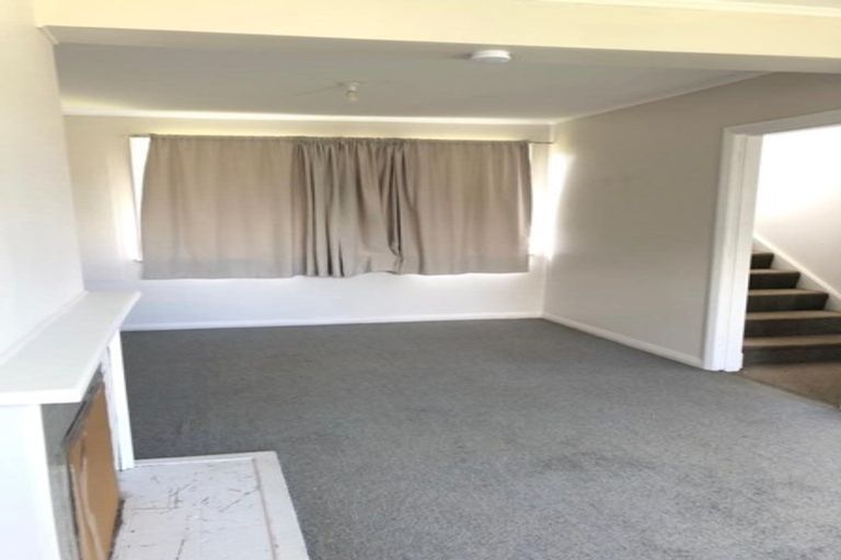 Photo of property in 1/62 Swaffield Road, Papatoetoe, Auckland, 2025