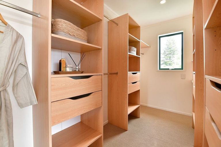 Photo of property in 45 Tindalls Bay Road, Tindalls Beach, Whangaparaoa, 0930