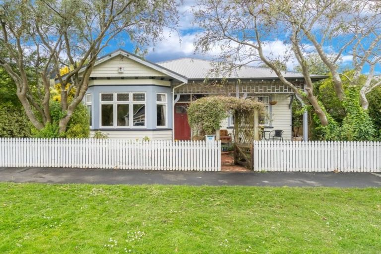 Photo of property in 6 Ainslee Place, North East Valley, Dunedin, 9010