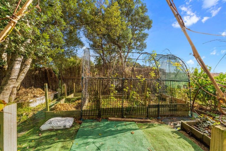 Photo of property in 10 Mamaku Street, Paraparaumu, 5032