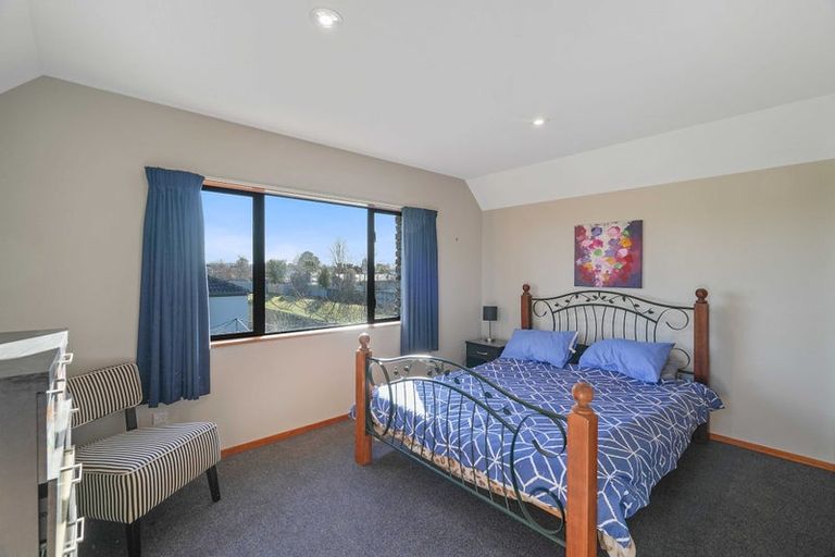 Photo of property in 4 Chamberlain Lane, Rangiora, 7400