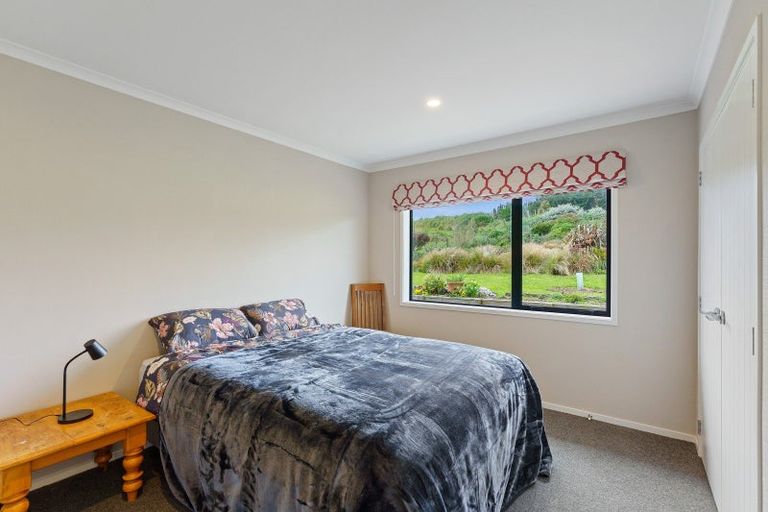 Photo of property in 40 Kristin Place, Manakau, Levin, 5573