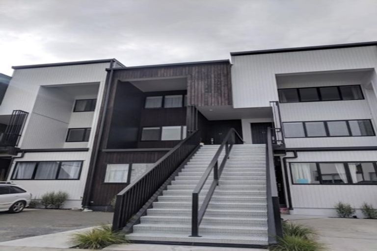 Photo of property in 71 Rangihina Road, Hobsonville, Auckland, 0616