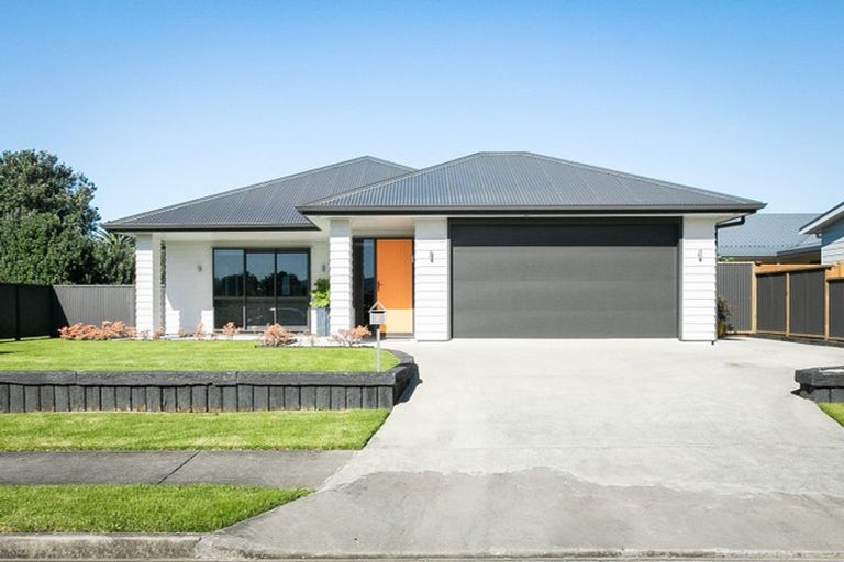 Photo of property in 21 Surfers Avenue, Waihi Beach, 3611