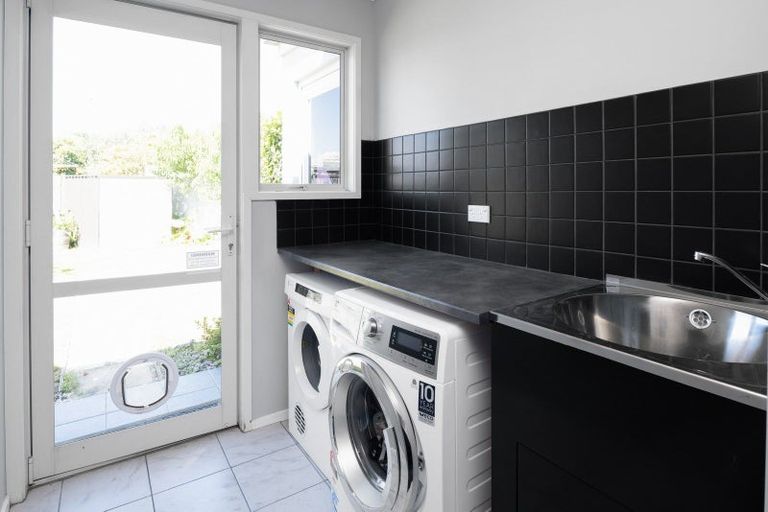 Photo of property in 28 Endeavour Street, Riversdale, Blenheim, 7201