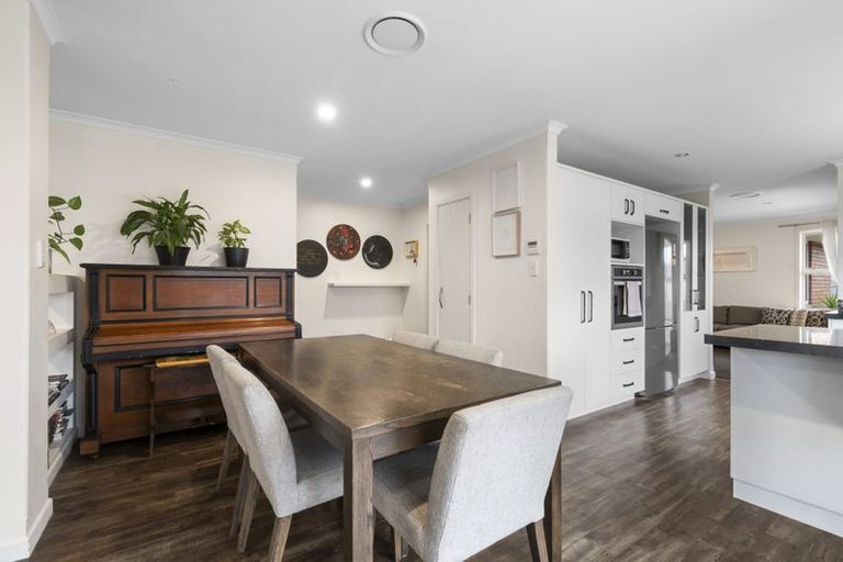 Photo of property in 32 Oak Crescent, Ashhurst, 4810