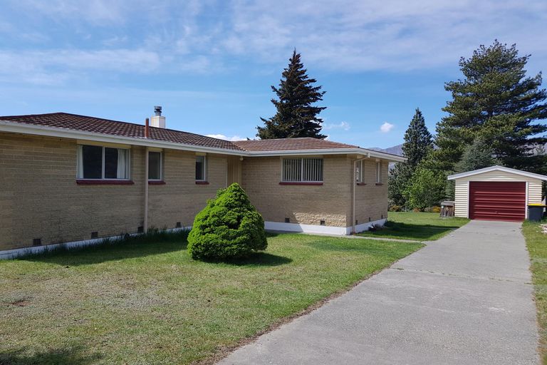 Photo of property in 1 Bill Apes Lane, Lake Tekapo, 7999