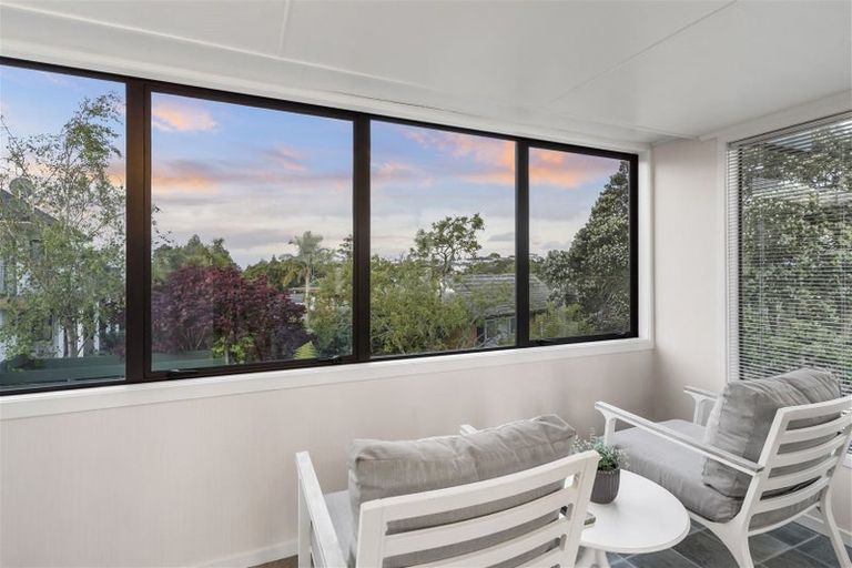 Photo of property in 2/26 Tui Glen Road, Birkenhead, Auckland, 0626