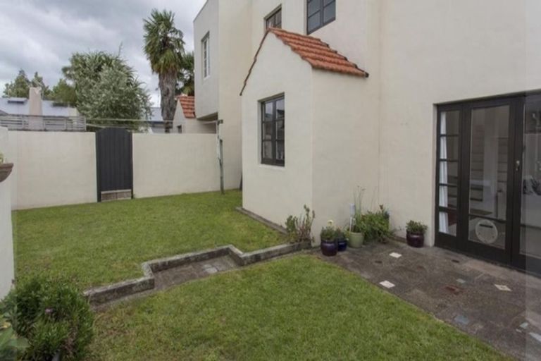 Photo of property in 11b Fort Street, Cambridge, 3434