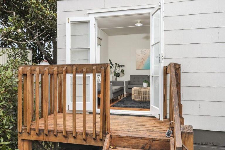 Photo of property in 35 Metcalfe Road, Ranui, Auckland, 0612