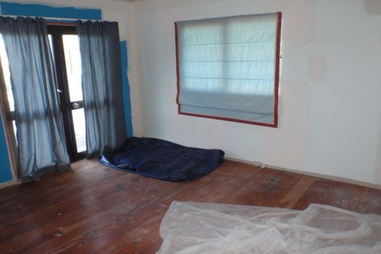 Photo of property in 17 Main Road, Governors Bay, 8971