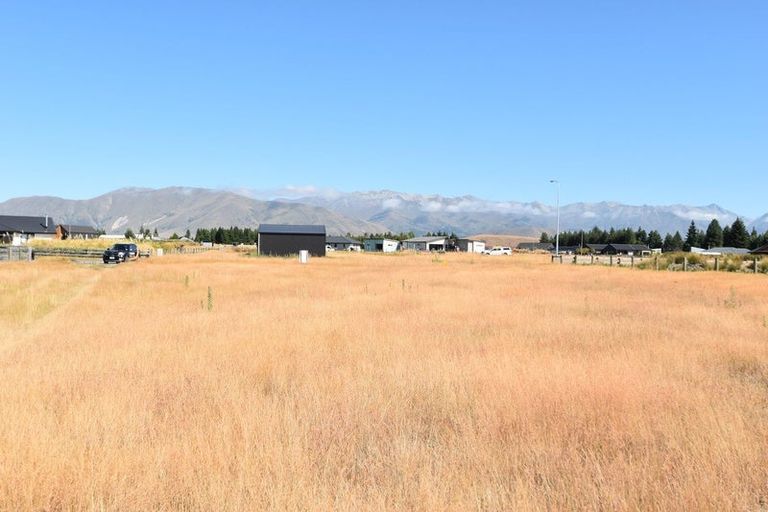 Photo of property in 1 Tussock Crescent, Twizel, 7901