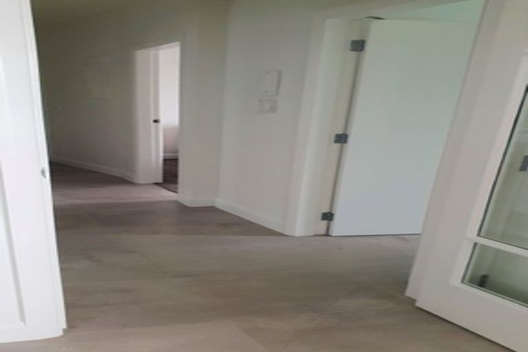 Photo of property in Fountain Court, 1/48 Oriental Parade, Oriental Bay, Wellington, 6011