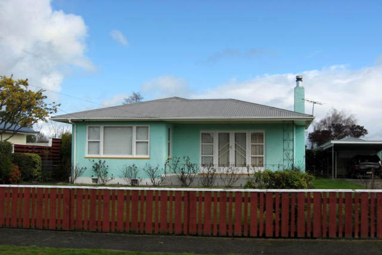 Photo of property in 19 Bledisloe Street, Solway, Masterton, 5810