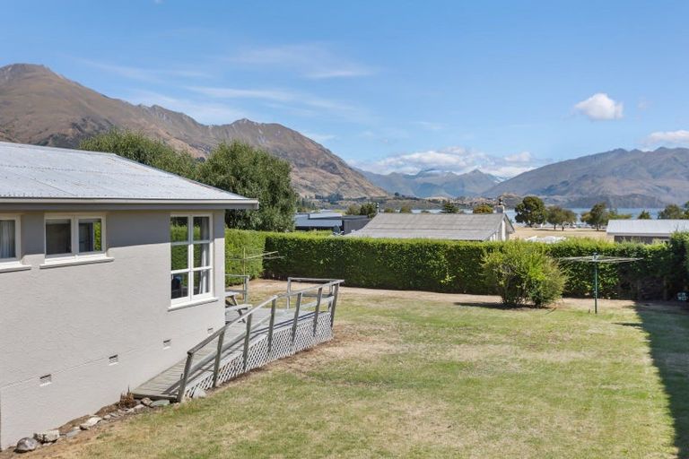 Photo of property in 135 Upton Street, Wanaka, 9305