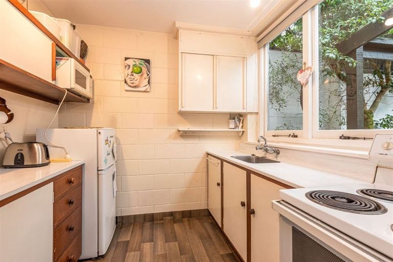 Photo of property in 5/99 Aikmans Road, Merivale, Christchurch, 8014