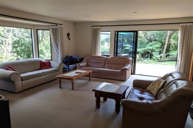 Photo of property in 140 Upper Harbour Drive, Greenhithe, Auckland, 0632