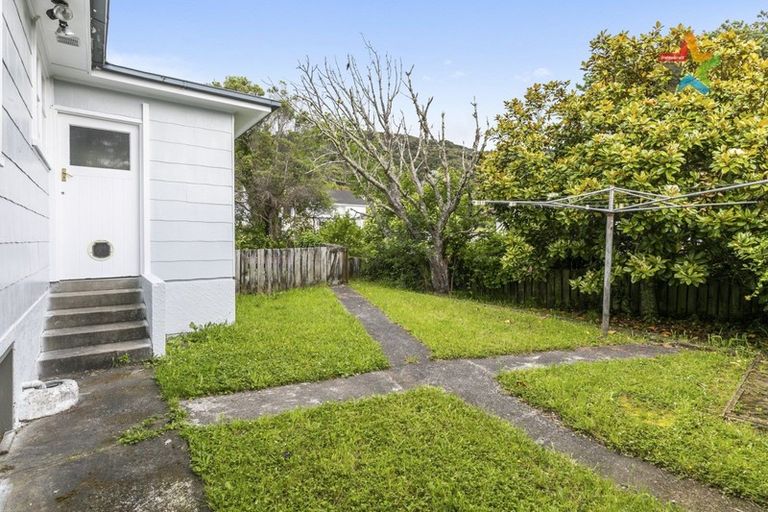 Photo of property in 204 Rata Street, Naenae, Lower Hutt, 5011