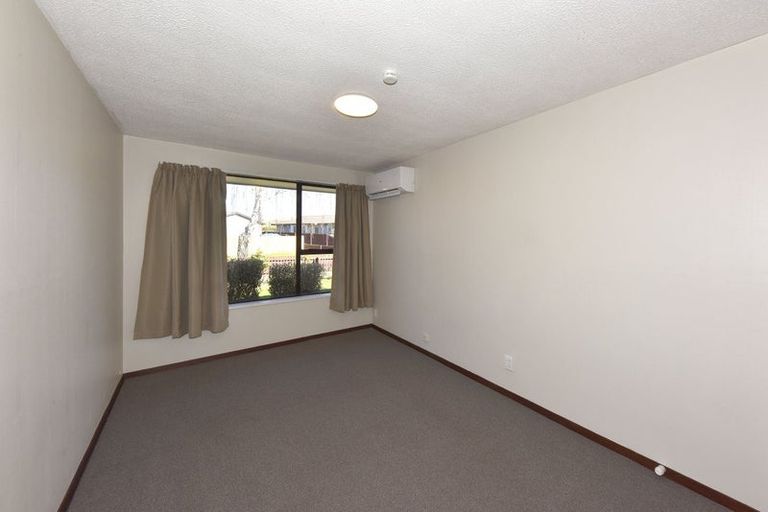 Photo of property in 1/9 Tahi Place, Belfast, Christchurch, 8051