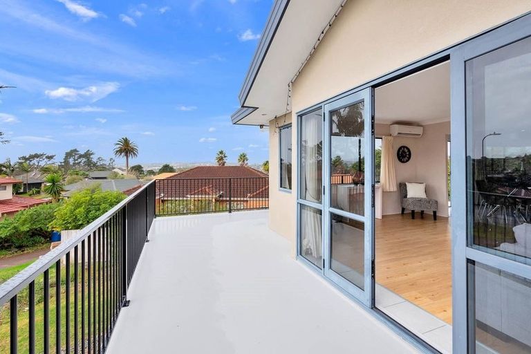 Photo of property in 10 San Pedro Place, Henderson, Auckland, 0612