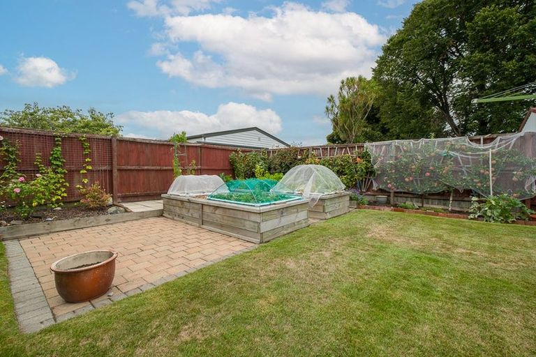 Photo of property in 400 Wairakei Road, Burnside, Christchurch, 8053