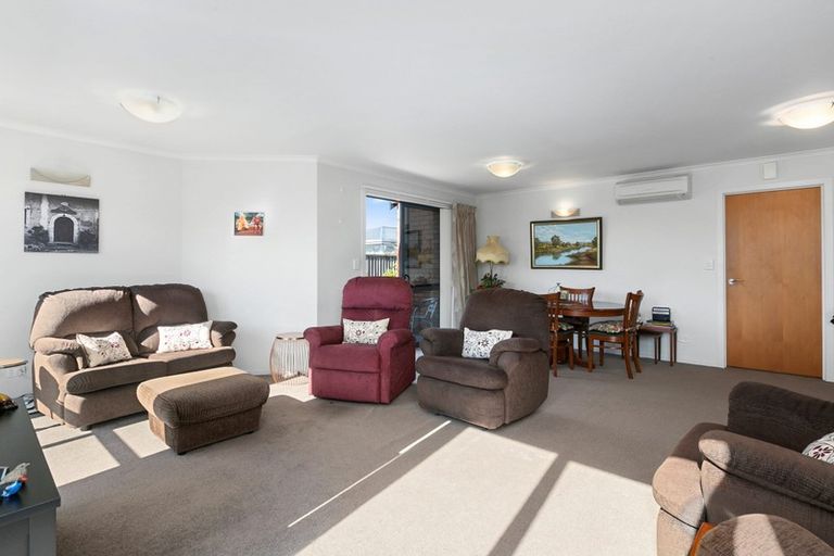 Photo of property in 137b Macandrew Road, South Dunedin, Dunedin, 9012