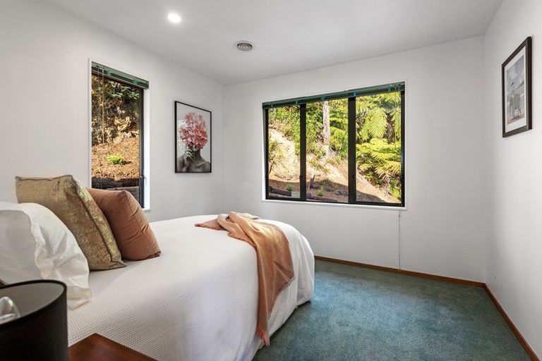 Photo of property in 12c Chatsworth Road, Silverstream, Upper Hutt, 5019