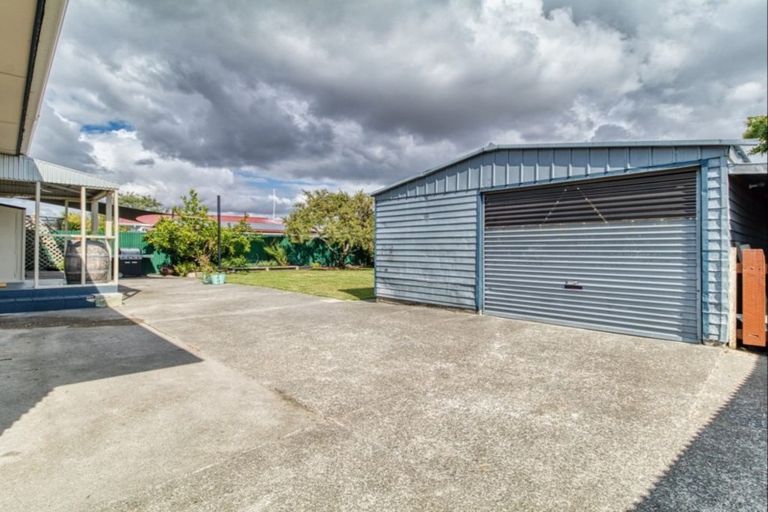 Photo of property in 24 Merton Crescent, Pirimai, Napier, 4112