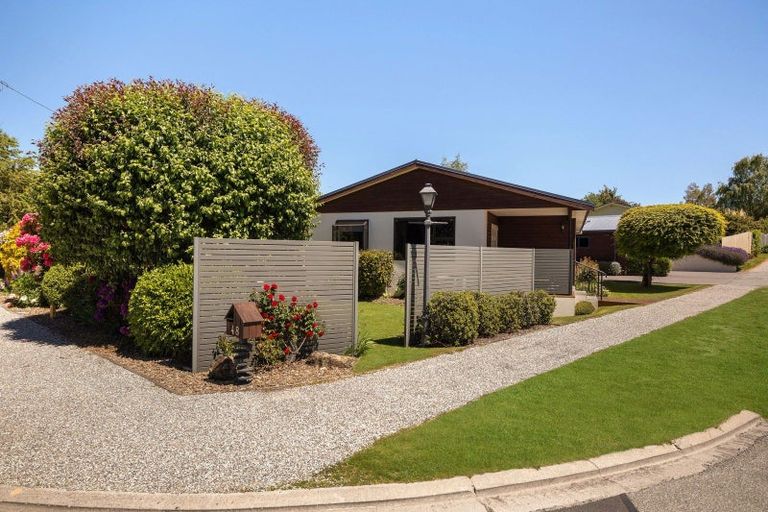 Photo of property in 48 Centennial Avenue, Arrowtown, 9302