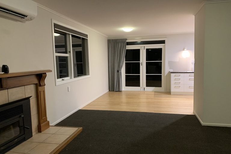 Photo of property in 8a Wharepaina Crescent, Springfield, Rotorua, 3015