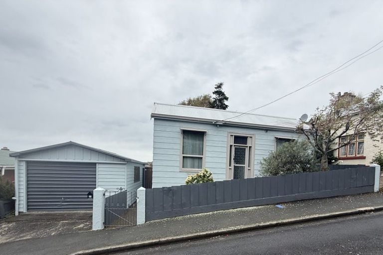 Photo of property in 37 Peter Street, Caversham, Dunedin, 9012