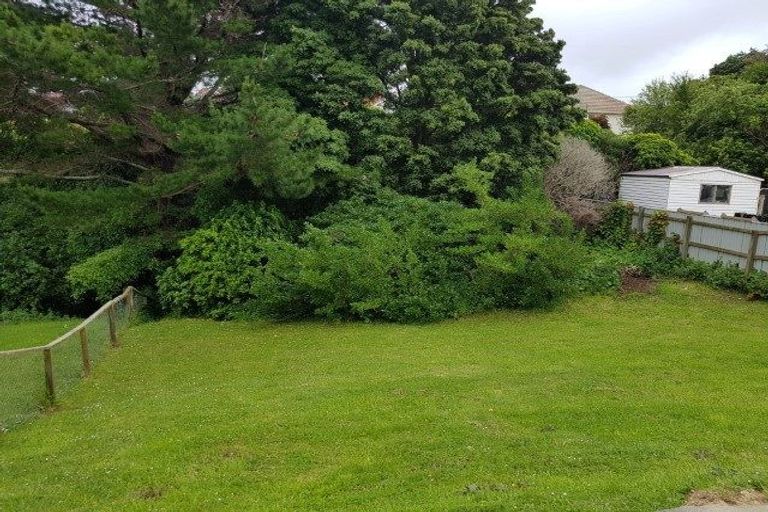 Photo of property in 6 Morere Street, Titahi Bay, Porirua, 5022