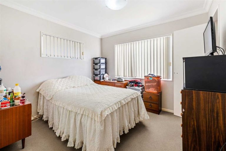 Photo of property in 7 Garton Drive, Massey, Auckland, 0614