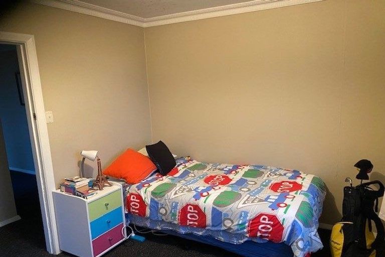 Photo of property in 15 Saint Andrew Place, Balclutha, 9230