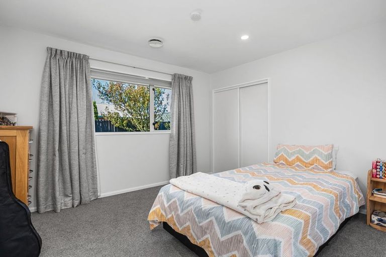 Photo of property in 35 Durrell Way, Rolleston, 7614